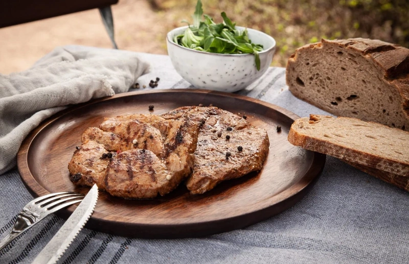 Thüringer Rostbrätl - BBQ Pork Neck | Volkswurst | Foody